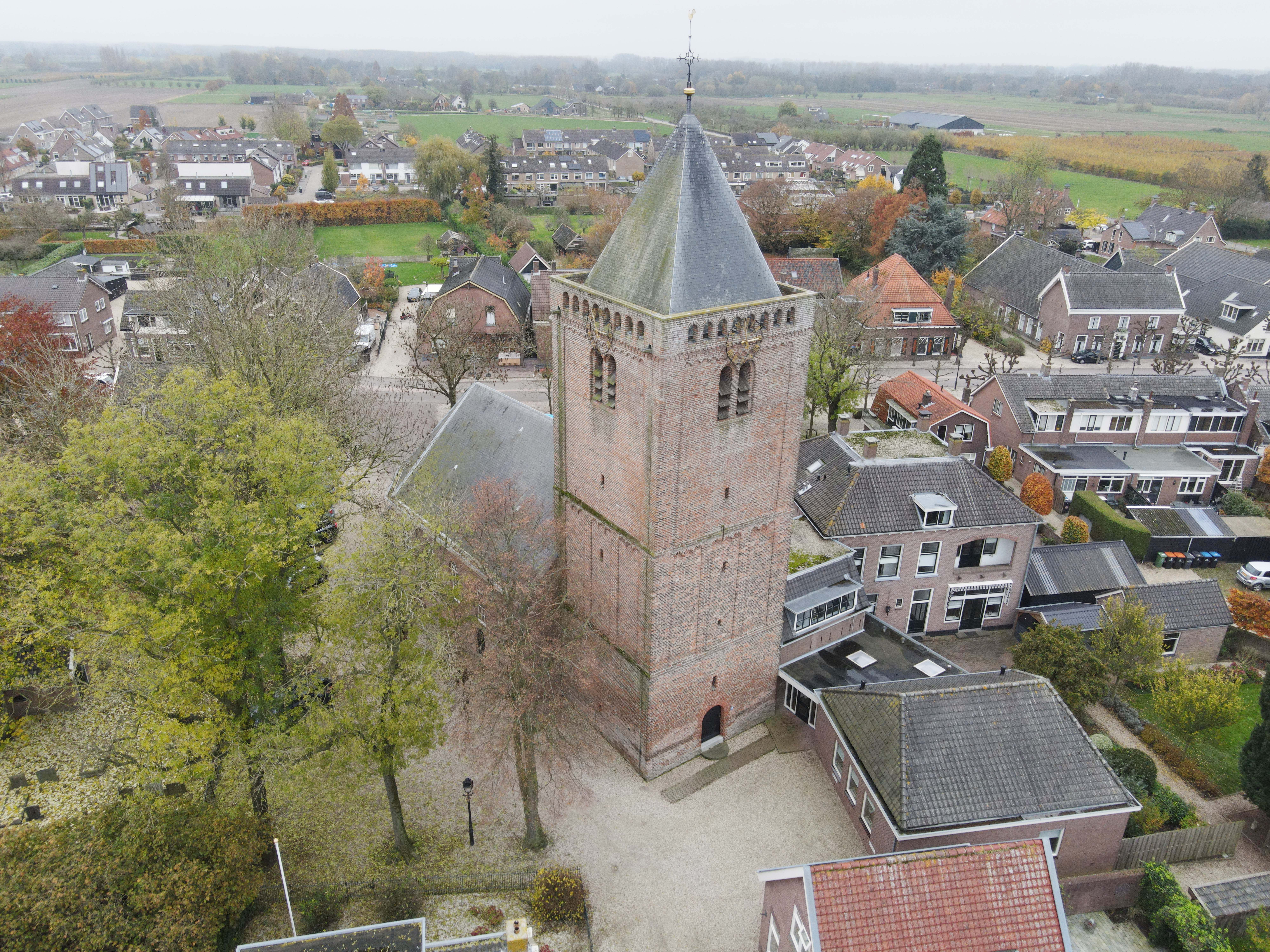 Kerkgebouw
Hervormd Schoonrewoerd